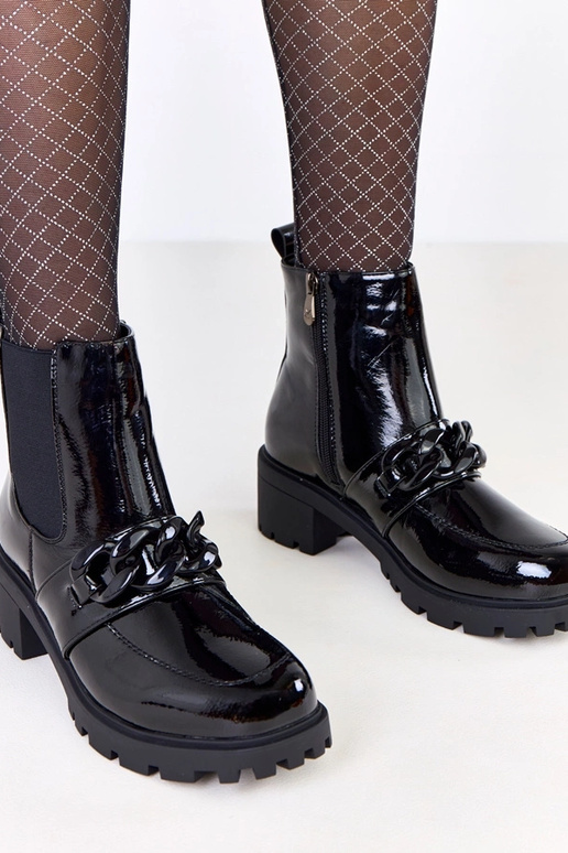 Melni lakoti zābaki ar ķēdi Sentley