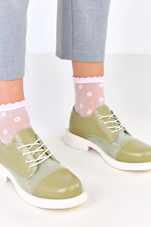 Zaļi sieviešu pussprādzītes ar tīklu...