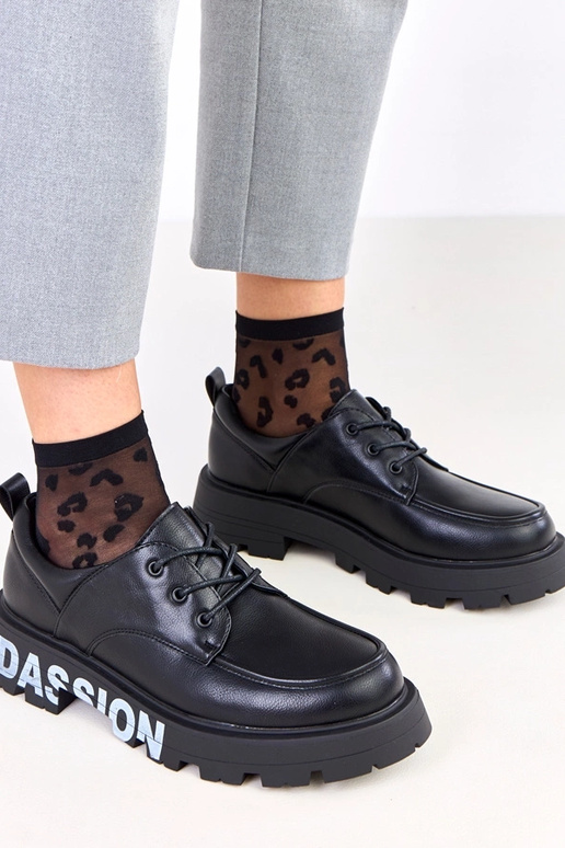 Melni sieviešu pusbačiai ar rakstu uz...