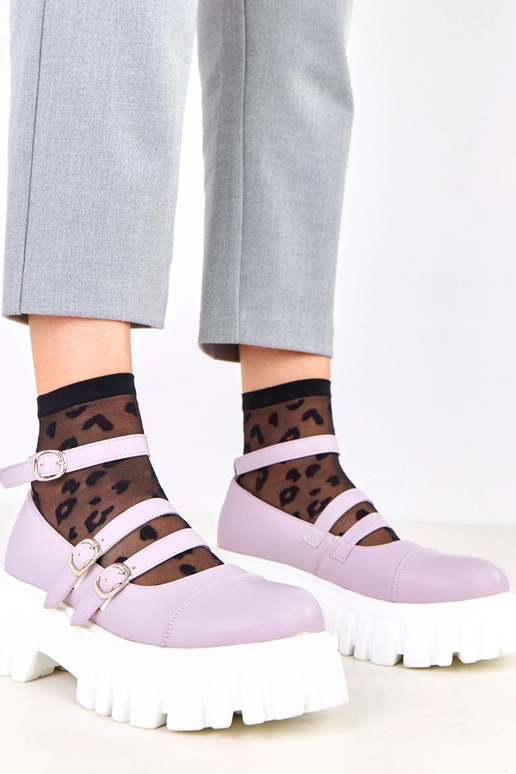 Violets pusbačiai uz traktora zoles...