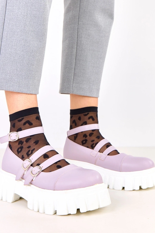 Violets pusbačiai uz traktora zoles...