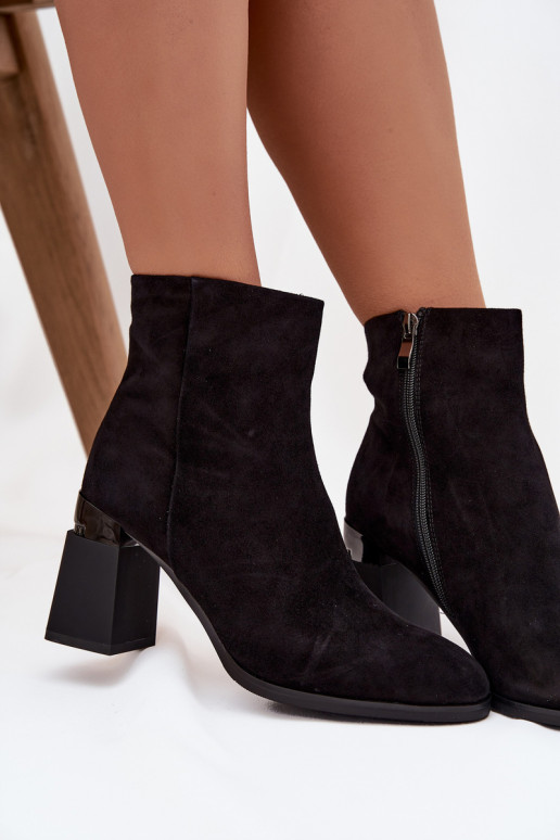 Sieviešu puszābakiIeslēgtsturalnego zamšādasu ar papēdi siltināti D&A CR52-718 melnas krāsas