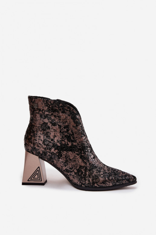 Āda Sieviešu puszābaki D&A CR52-679 melnas krāsas Āda Sieviešu puszābaki D&A CR52-679 melnas krāsas