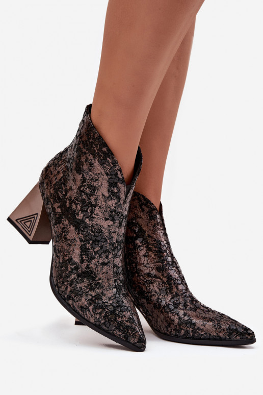 Āda Sieviešu puszābaki D&A CR52-679 melnas krāsas Āda Sieviešu puszābaki D&A CR52-679 melnas krāsas