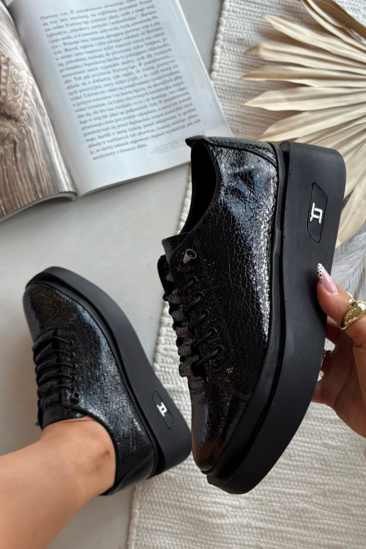 Lakuoti dabīgas ādas sieviešu puszābaki ar platformu Artiker 57C2041, melnā krāsā