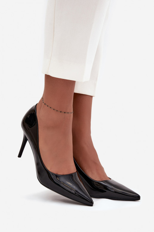 Sieviešu lakotie augstpapēžu kurpes „Jadira" ar smailiem galiem, melnā krāsā