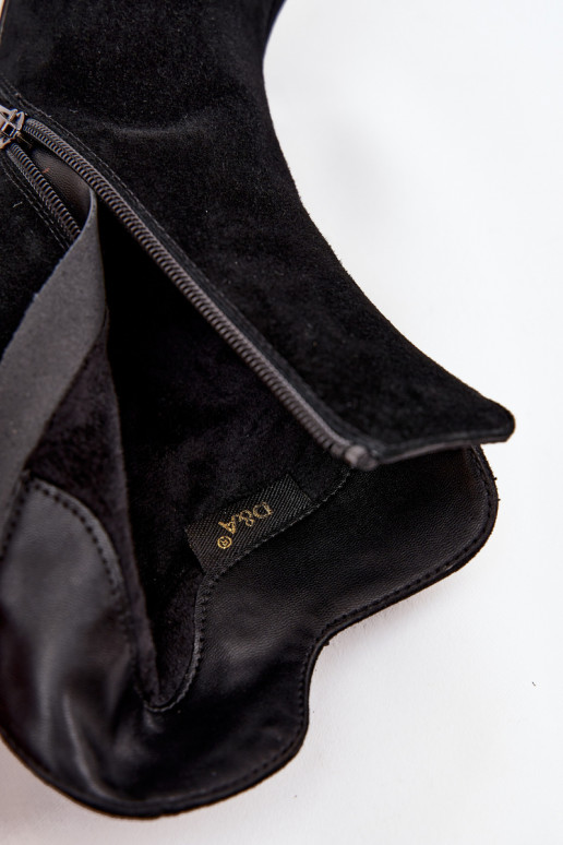 zamšādas Sieviešu puszābaki ar ornamentiem D&A CR52-686 melnas krāsas