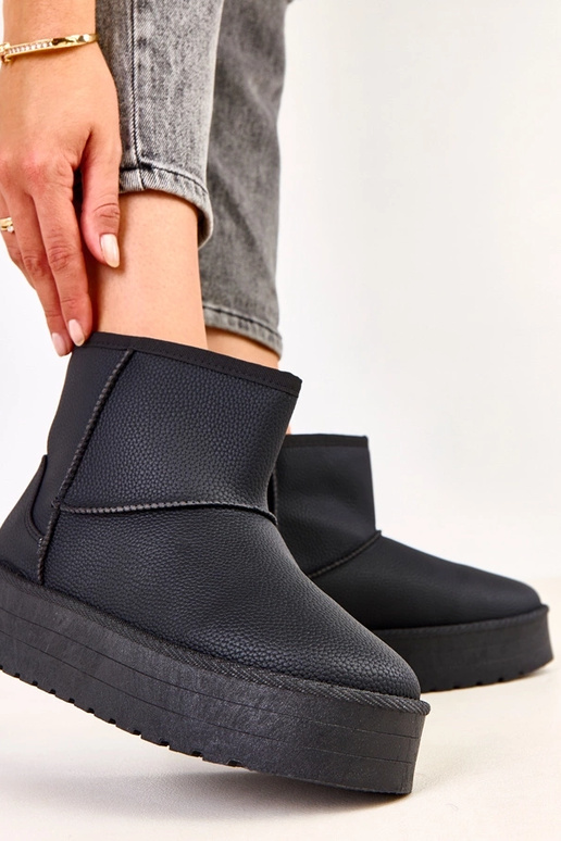 Melnas zemas sniega zābaciņas ar...