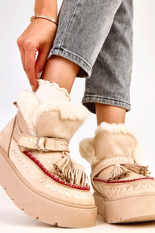 Smilšu krāsas sniega zābaciņas ar...