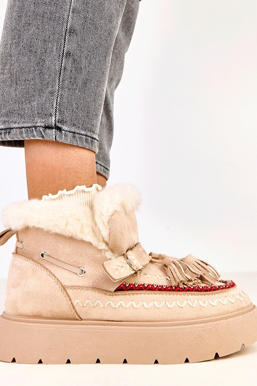 Smilšu krāsas sniega zābaciņas ar...