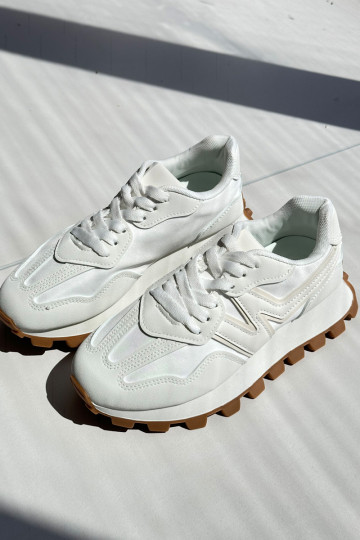 Sneakers modeļa apavi sporta apavi Sieviešu baltas krāsas Kalelia 2