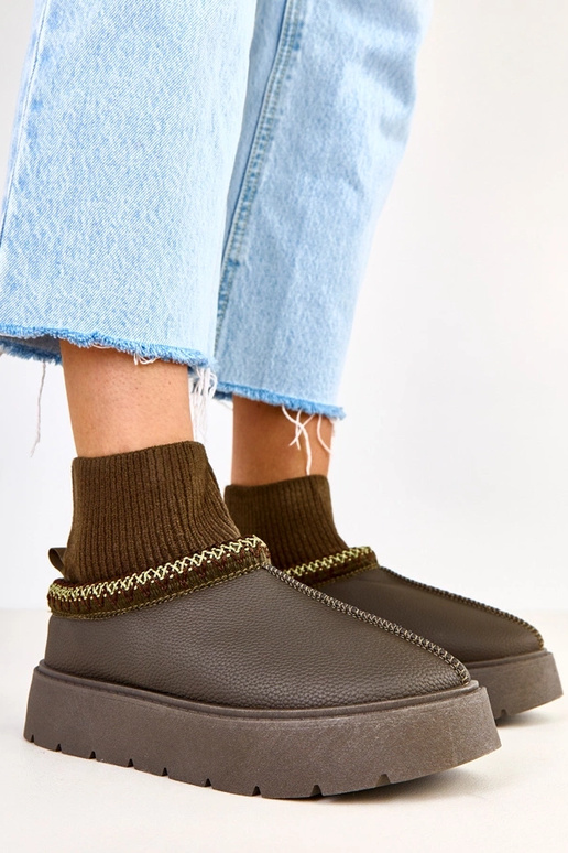 Melary zaļi sniega zābaki ar zeķes...