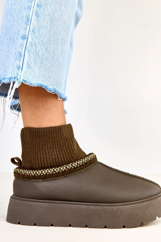 Melary zaļi sniega zābaki ar zeķes...