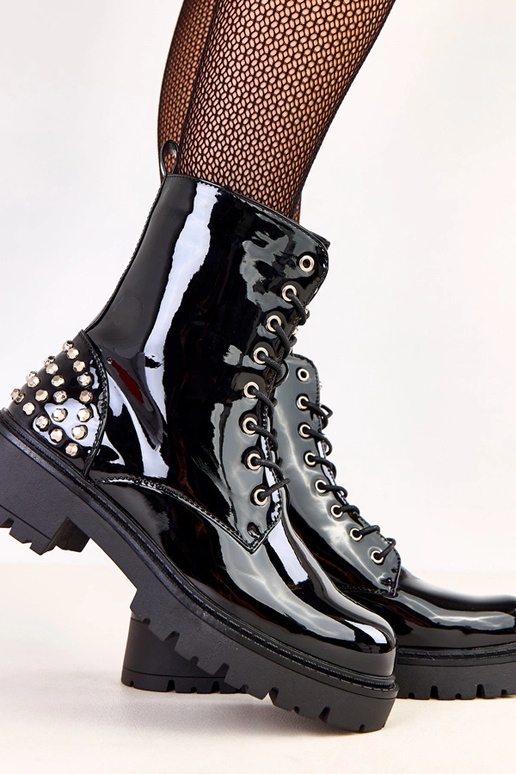 Melni lakoti ikru zābaki ar...