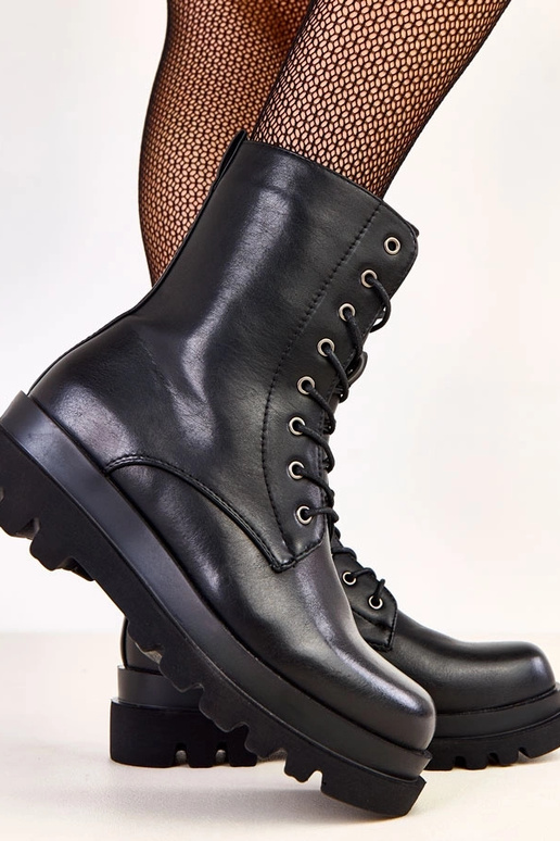 Melnas klasiskas sieviešu pārgājienu...