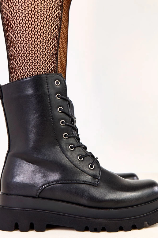 Melnas klasiskas sieviešu pārgājienu...