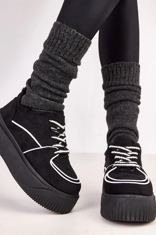 Melnas siltas sporta apavi uz...