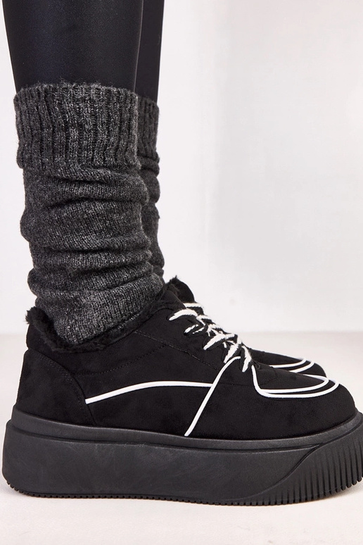 Melnas siltas sporta apavi uz...