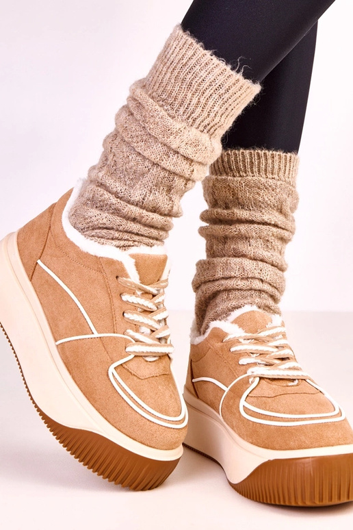 Brūni siltas sporta apavi uz...