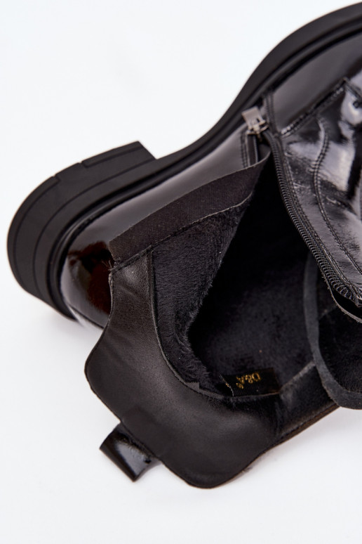 Sieviešu lakoti zābaciņi no mākslīgās ādas D&A MR52-108 melnā krāsā