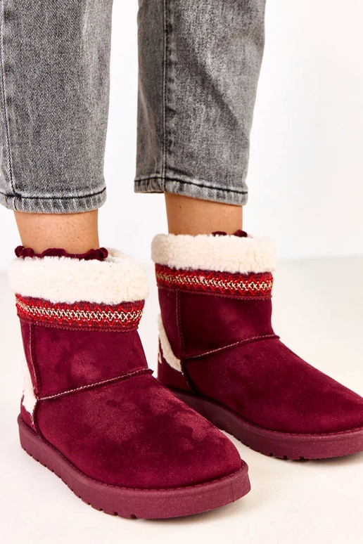 Bordo zemi sniega zābaki ar izšuvumu...