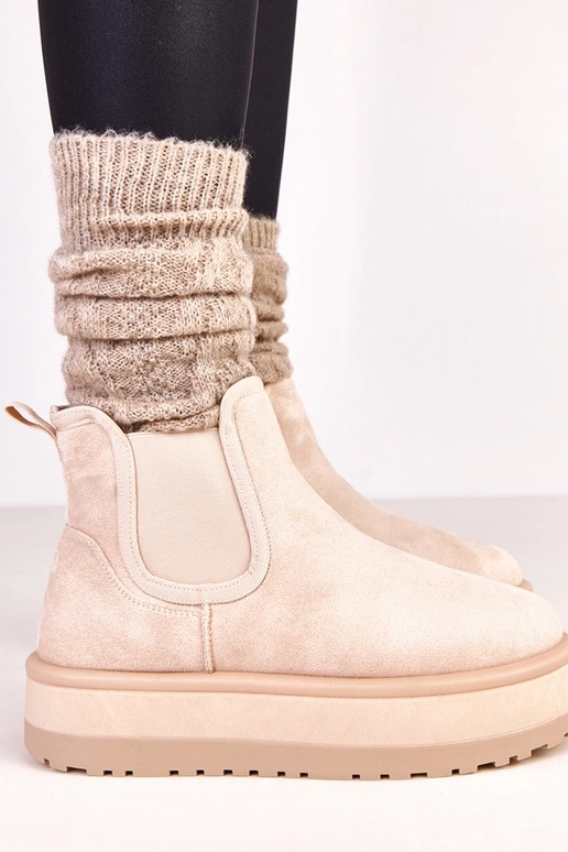 Smilšu krāsas sniegoti zābaki ar... Smilšu krāsas sniegoti zābaki ar...