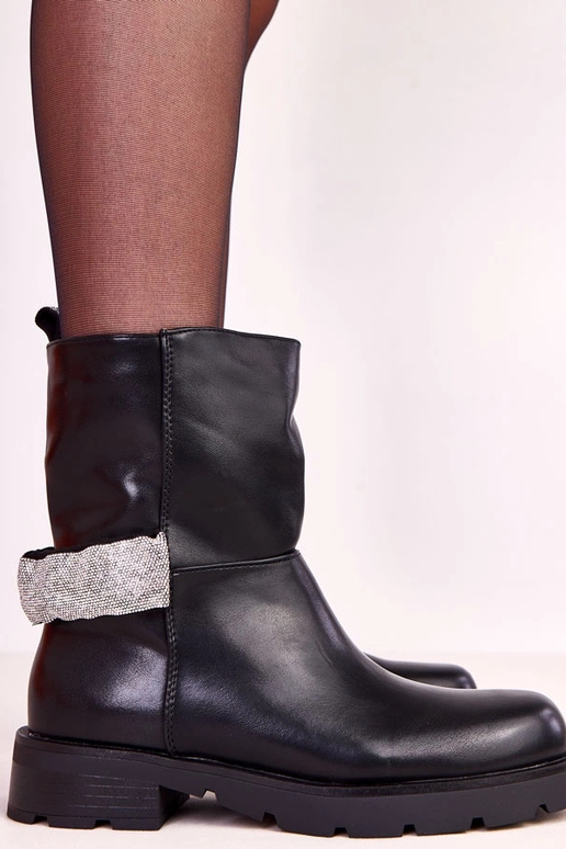 Melni sieviešu zābaki ar cirkoniem... Melni sieviešu zābaki ar cirkoniem...