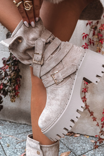 Sieviešu puszābaki Uz masīviem papēžiem ar sprādzēm I Svītrasem smilšu krāsas Nerelisa 2