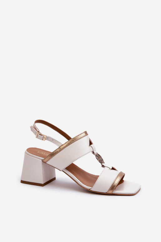 Āda Eleganta stila sandales Klockā Laura Messi 2768 baltas krāsas Āda Eleganta stila sandales Klockā Laura Messi 2768 baltas krāsas