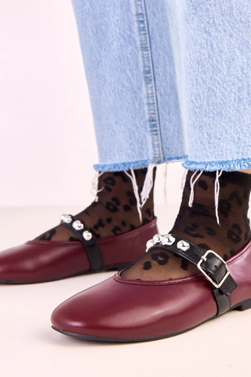 Tumši sarkanu krāsu Faira... 2