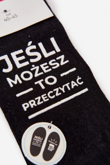 Vīriešu zeķes ar uzrakstu "Iedod man alu" melnā krāsā