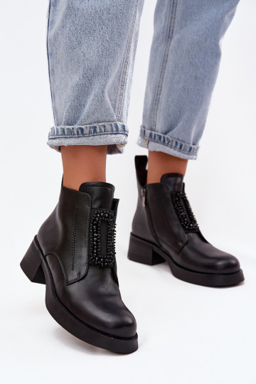 Āda Sieviešu puszābaki Klockā ar ornamentiem D&A JC52-869 melnas krāsas