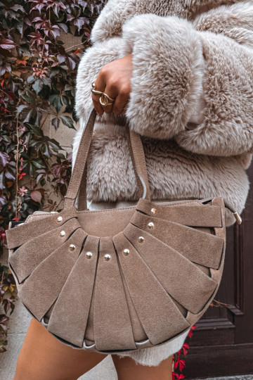 SomaIeslēgtsturalnego zamšādasu ziloņkaula krāsas Tialine