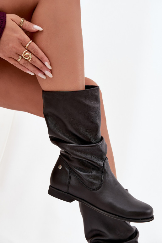 Sieviešu Āda garie zābaki Tā irciejka 05057-20 melnas krāsas Sieviešu Āda garie zābaki Tā irciejka 05057-20 melnas krāsas