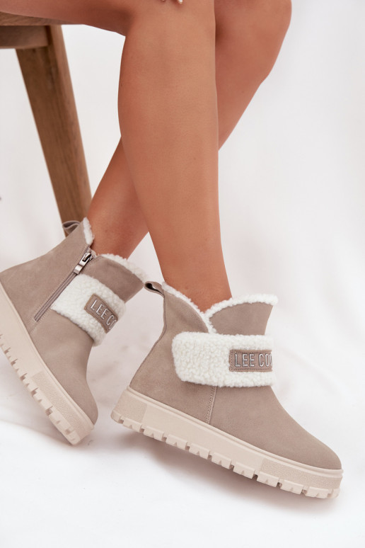 sniega apavi Sieviešu puszābakiIeslēgtsturalnego zamšādasu ar siltinājumu Lee Cooper LCJ-25-01-3739 Pelēkas krāsas sniega apavi Sieviešu puszābakiIeslēgtsturalnego zamšādasu ar siltinājumu Lee Cooper LCJ-25-01-3739 Pelēkas krāsas