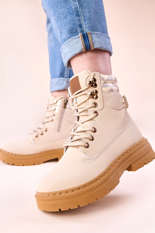 Smilšu krāsas siltie zābaki no matēta...