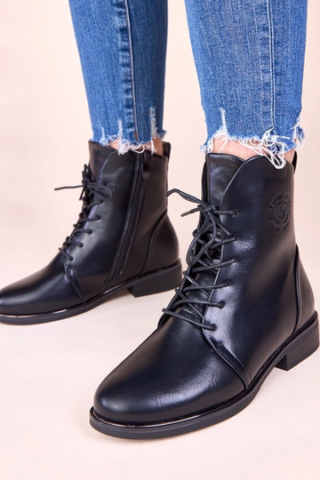 Melnas siltas zābaki ar... 2