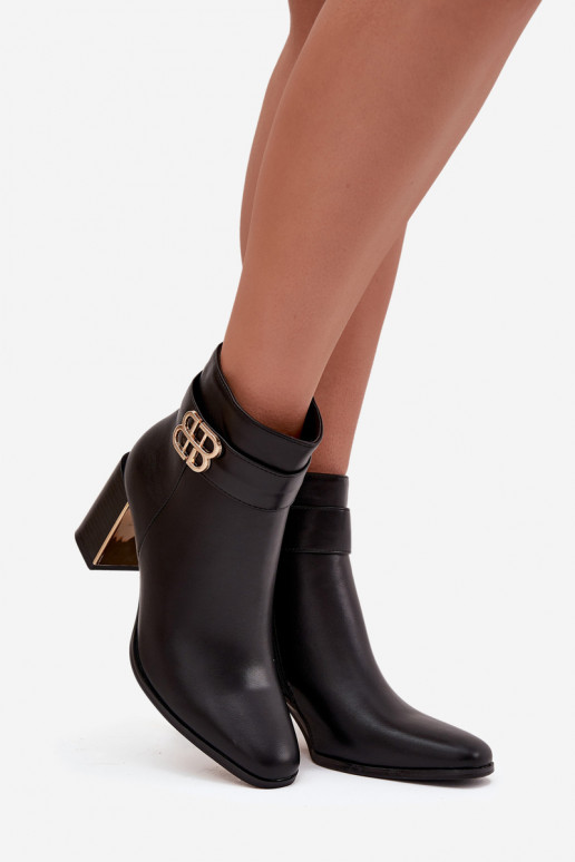 Sieviešu puszābaki ar siksniņām I Zelta krāsasm Detalem melnas krāsas Galinne