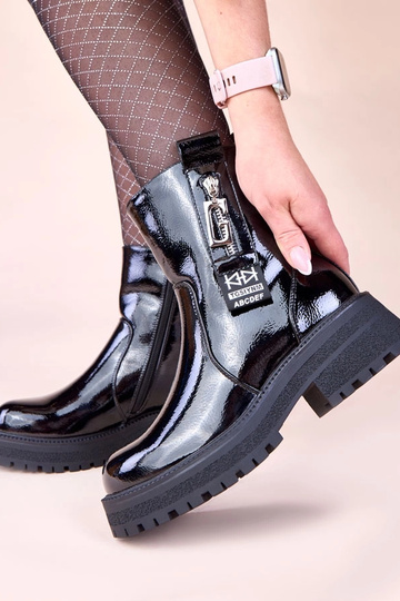 Melni lakoti zābaki ar... 2