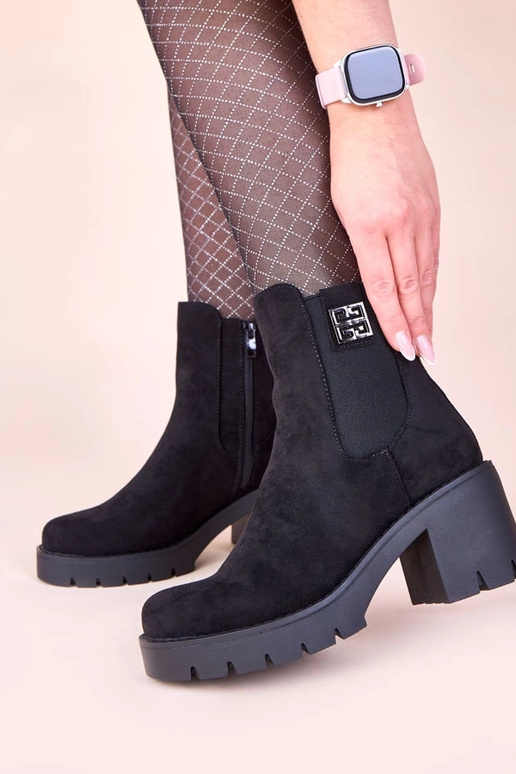 Melni zābaki uz papēža ar elastīgu...