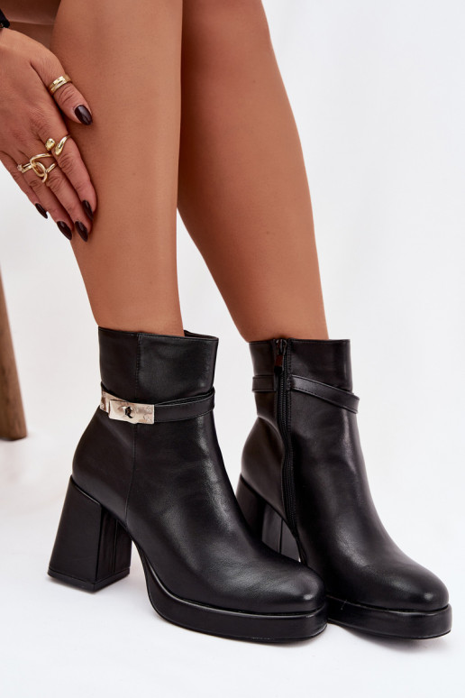 siltināti Sieviešu puszābaki ar dekorētiem papēžiem melnas krāsas Giordina