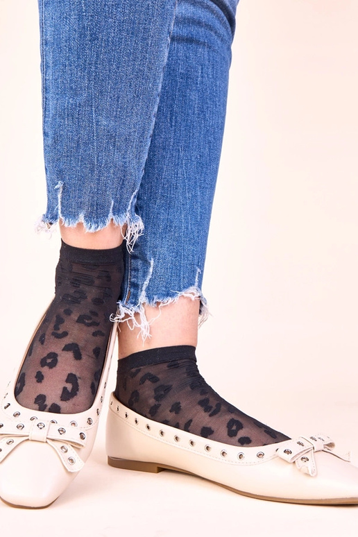 Smilšu krāsas balerīni ar dekoratīvām...