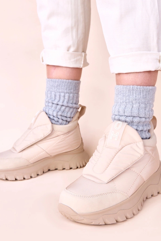 Smilšu krāsas sieviešu sniega zābaki...