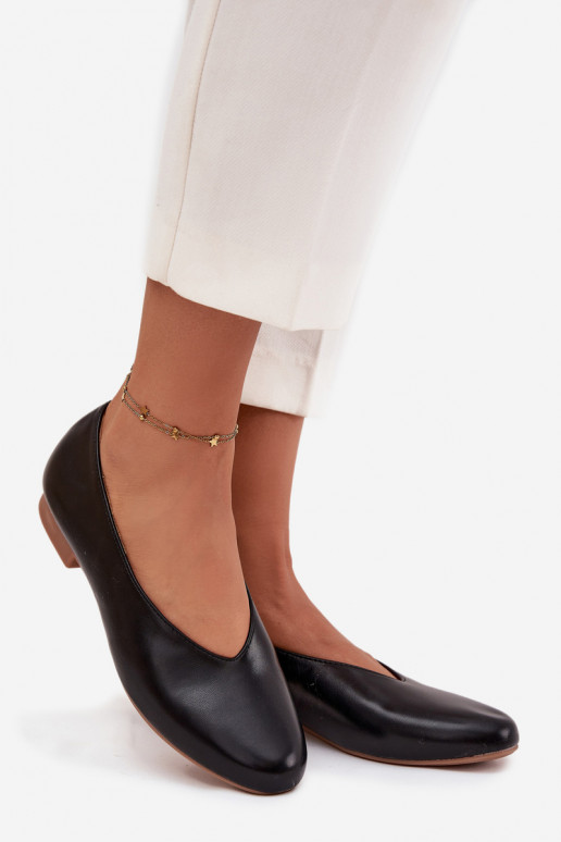 Sieviešu balerīnas no mākslīgās ādas ar platām papēžiem, melnā krāsā Olyssia