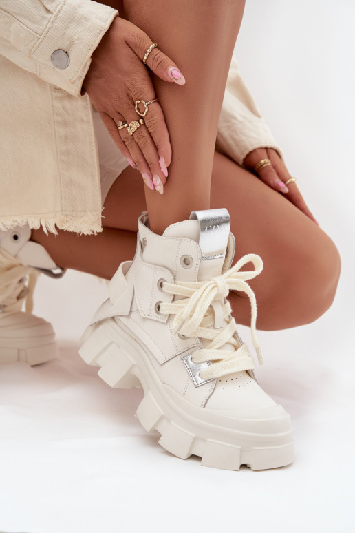 Ādas siltināti sporta stila zābaciņi GOE SS2N4055 baltā krāsā