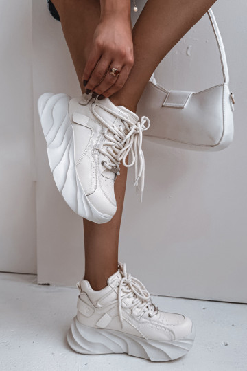 Sieviešu sporta apavi no dabiskās ādas GOE SS2N4037 baltā krāsā