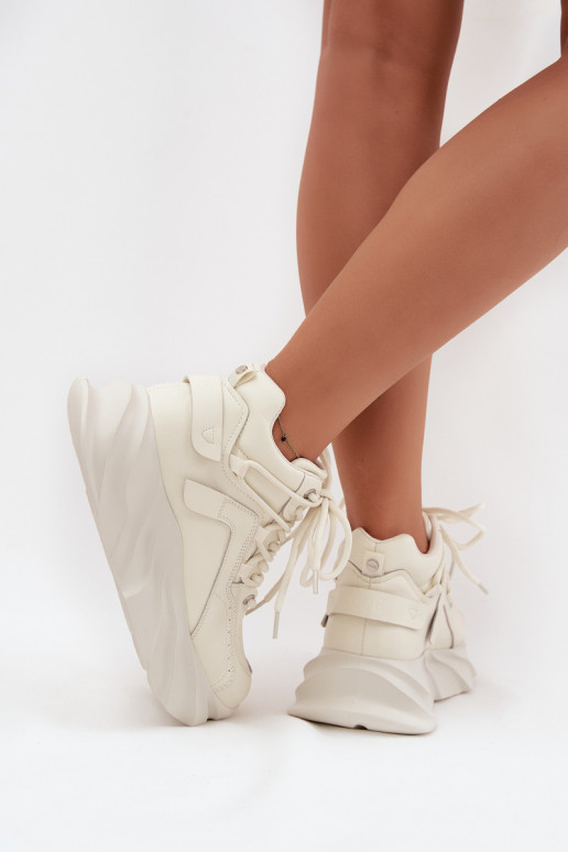 Sieviešu sporta apavi no dabiskās ādas GOE SS2N4037 baltā krāsā