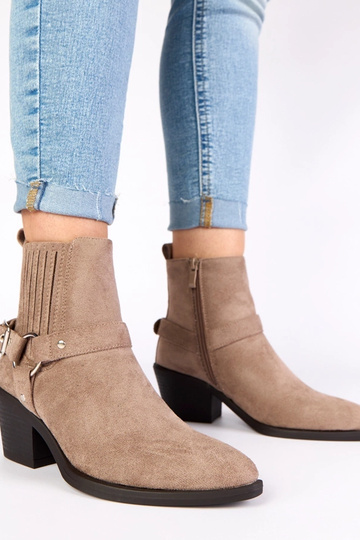 Pelēki zābaki uz papēža ar...