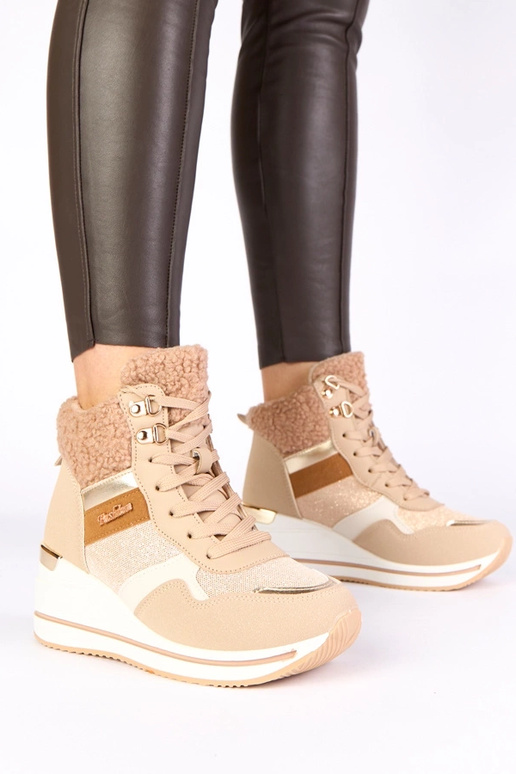 Smilšu krāsas siltie sniega zābaki...