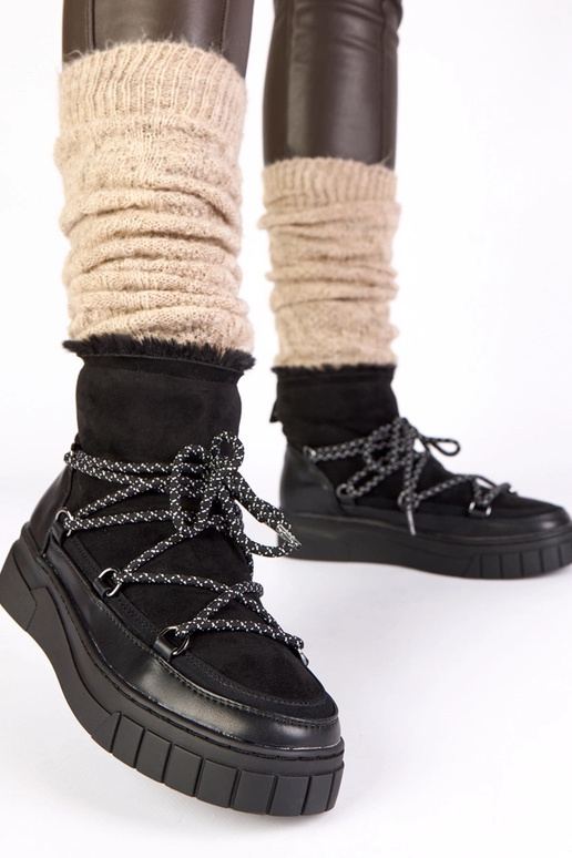 Melnā krāsā silti aukstie sniega...